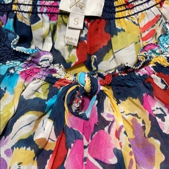 JOIE Floral Peasant Style Smocked Neck Silk Blouse Sz S - Picture 8 of 13